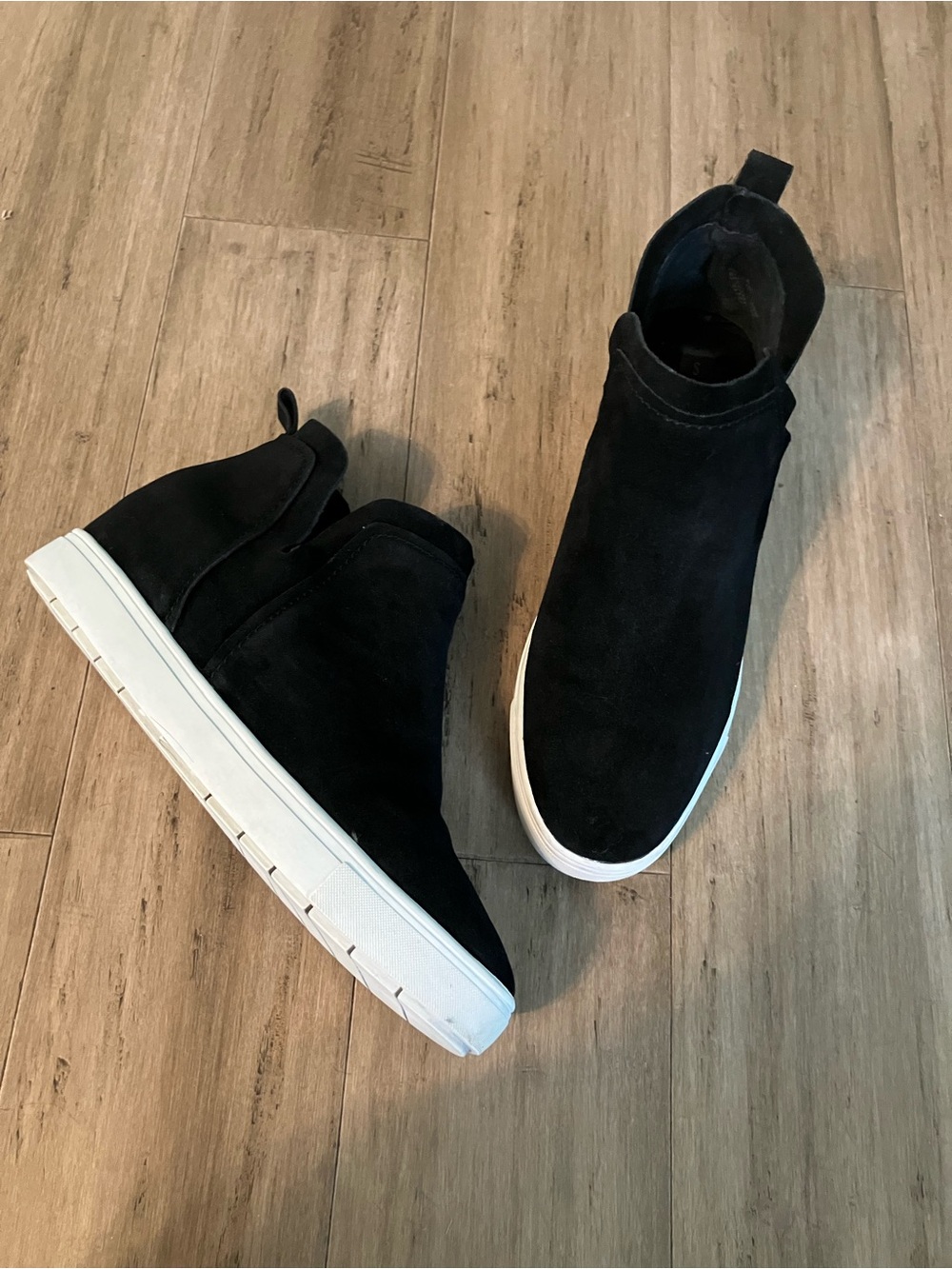 Steve Madden women platform black suede ankle boots size 9